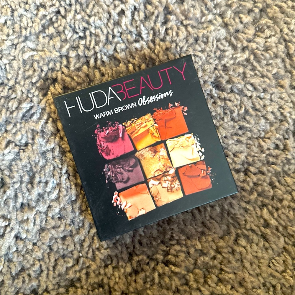 Huda beauty warm brown obsessions